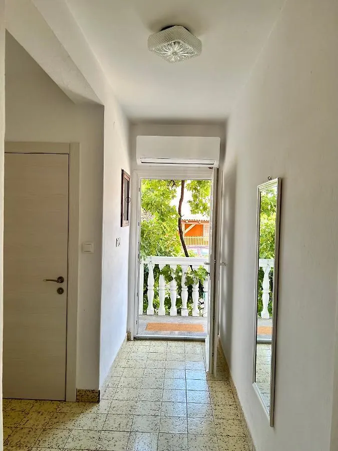 Villa Roseal Povljana