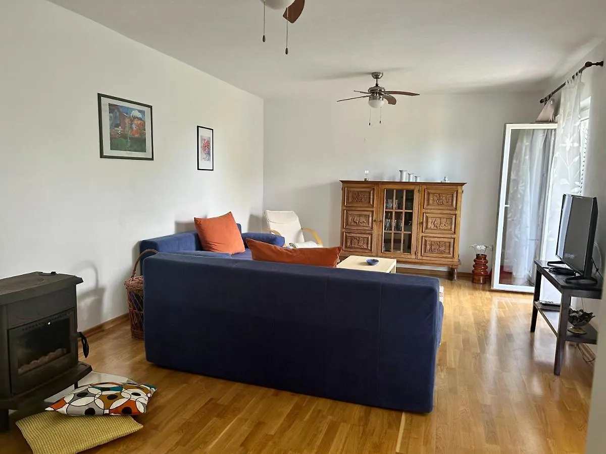 Villa Roseal Povljana 0*,